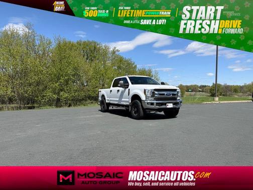 Oxford White 2019 Ford F-250 XLT