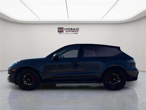 2022 Porsche Macan GTS