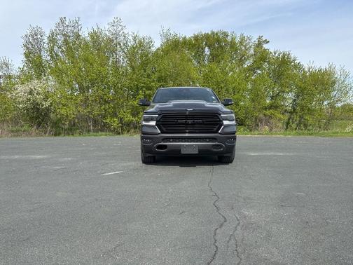 Granite Crystal Metallic Clearcoat 2024 RAM 1500 Laramie