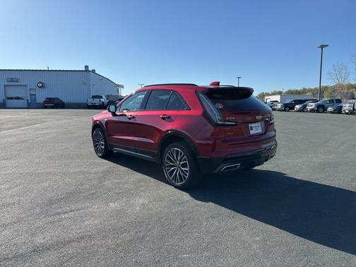 2024 Cadillac XT4 Sport