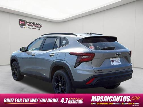 Sterling Gray Metallic 2026 Chevrolet Trax LT