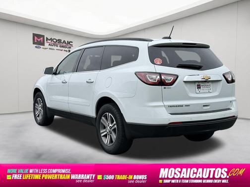 Summit White 2017 Chevrolet Traverse 2LT