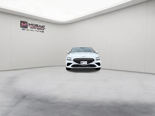 Uyuni White 2022 Genesis G70 3.3T AWD