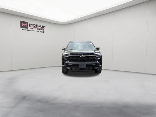 Mosaic Black Metallic 2025 Chevrolet Traverse RS