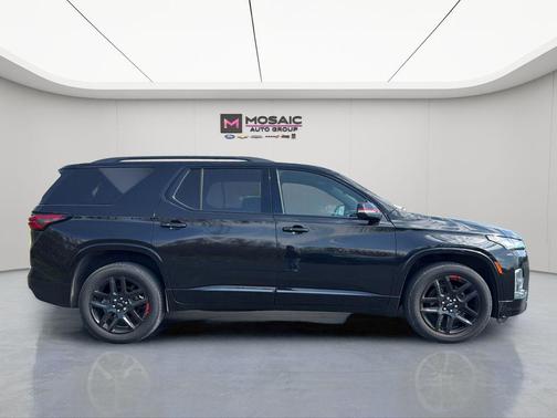 Black 2023 Chevrolet Traverse Premier