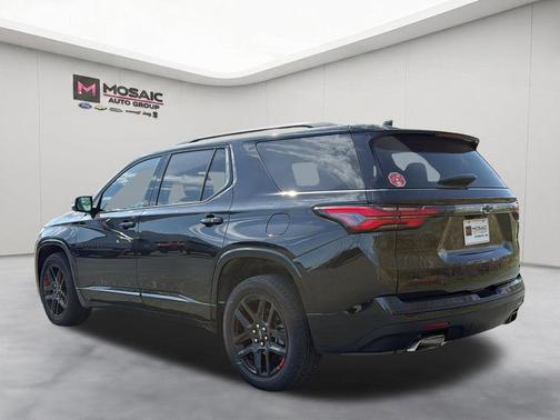 Black 2023 Chevrolet Traverse Premier