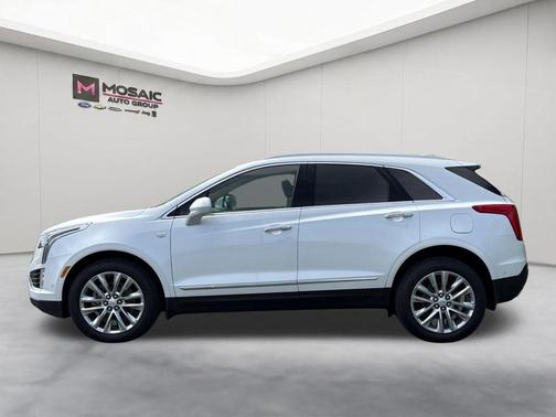 Crystal White Tricoat 2018 Cadillac XT5 Platinum