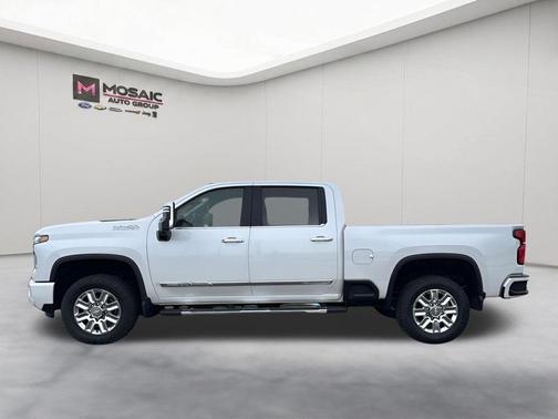 Pearl 2024 Chevrolet Silverado 3500 High Country