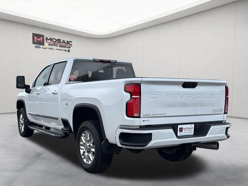 Pearl 2024 Chevrolet Silverado 3500 High Country