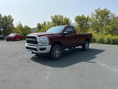 2024 RAM 3500 Tradesman Regular Cab 4x4 8' Box