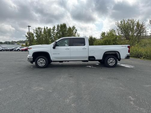 2024 Chevrolet Silverado 2500 LT