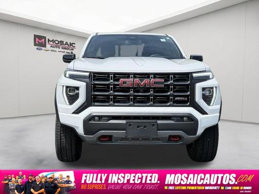 Summit White 2024 GMC Canyon AT4