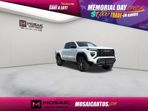 Summit White 2024 GMC Canyon AT4