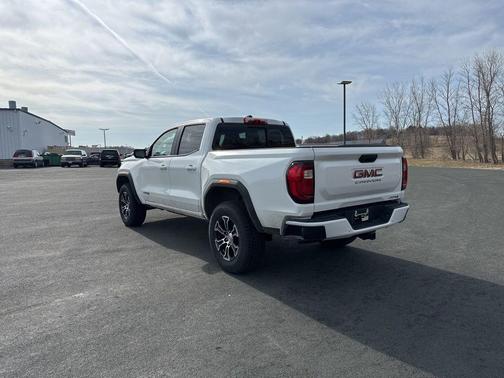 Summit White 2024 GMC Canyon AT4