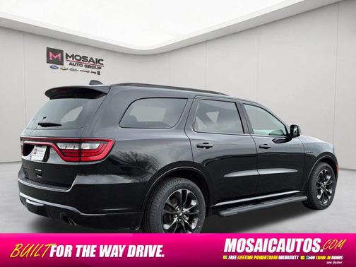 DB Black Crystal Clearcoat 2024 Dodge Durango R/T Plus
