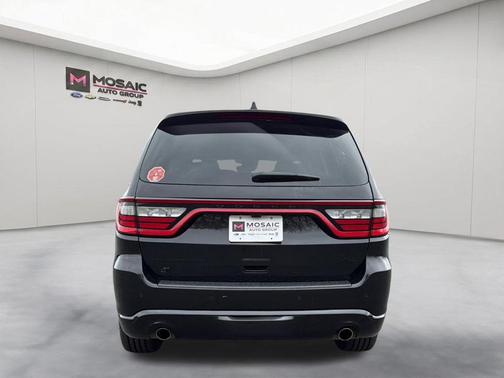 DB Black Crystal Clearcoat 2024 Dodge Durango R/T Plus