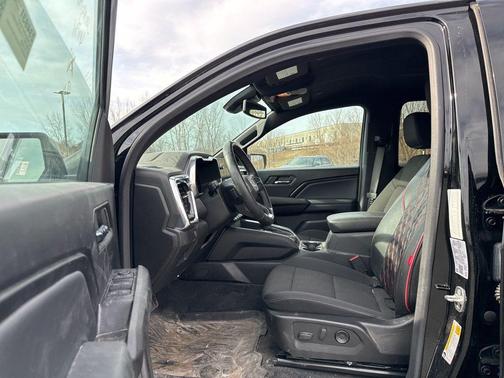 Onyx Black 2024 GMC Canyon Elevation