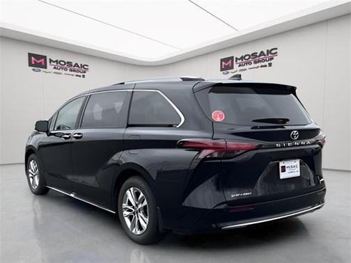 2025 Toyota Sienna Limited 7-Passenger