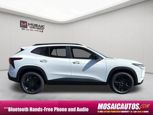 Summit White 2026 Chevrolet Trax FWD ACTIV