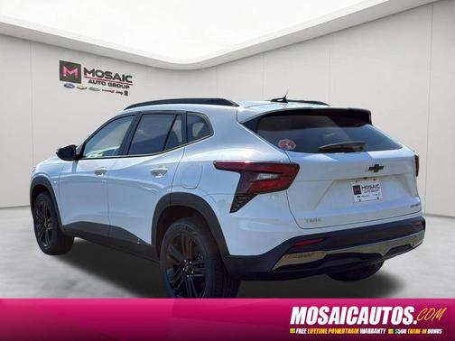 Summit White 2026 Chevrolet Trax FWD ACTIV