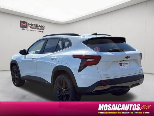 Summit White 2026 Chevrolet Trax FWD ACTIV