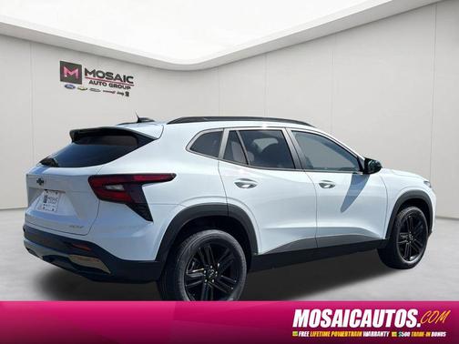 Summit White 2026 Chevrolet Trax FWD ACTIV