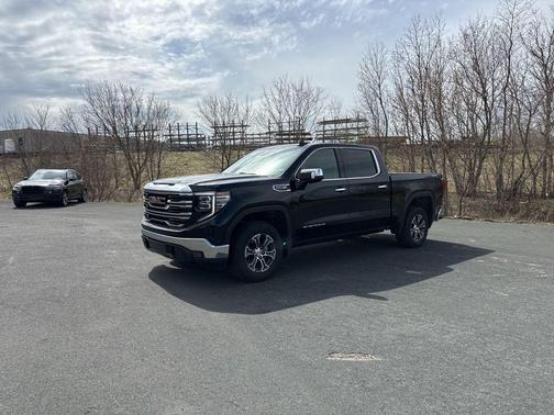 Onyx Black 2025 GMC Sierra 1500 SLT