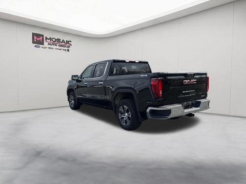 Onyx Black 2025 GMC Sierra 1500 SLT