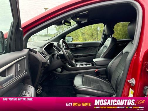 Rapid Red Metallic Tinted Clearcoat 2021 Ford Edge ST Line