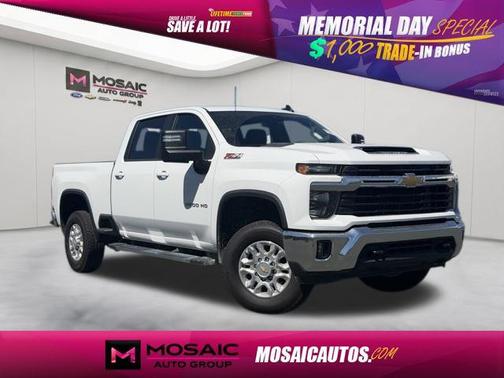 Summit White 2026 Chevrolet Silverado 2500 LT