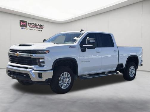 Summit White 2026 Chevrolet Silverado 2500 LT