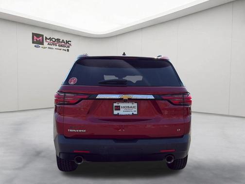 Radiant Red Tintcoat 2023 Chevrolet Traverse LT Cloth