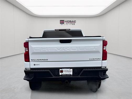 2022 Chevrolet Silverado 1500 Custom Trail Boss