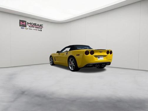 Velocity Yellow Tintcoat 2007 Chevrolet Corvette Base