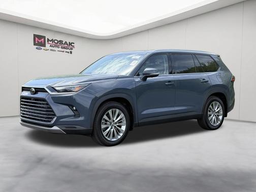 Cloud 2025 Toyota Grand Highlander Platinum