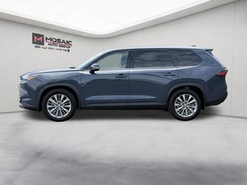 Cloud 2025 Toyota Grand Highlander Platinum