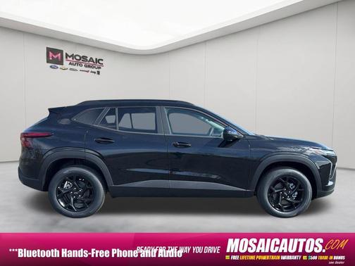 Black Metallic 2026 Chevrolet Trax LT