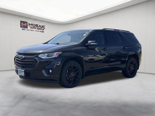 Mosaic Black Metallic 2020 Chevrolet Traverse Premier