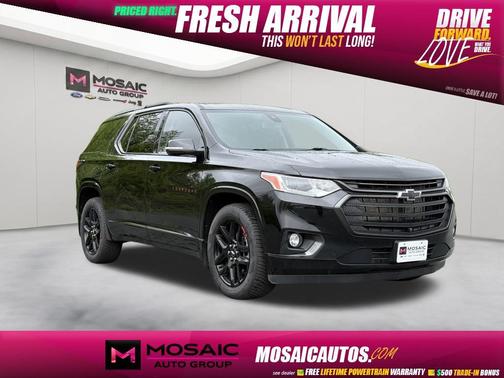 Mosaic Black Metallic 2020 Chevrolet Traverse Premier