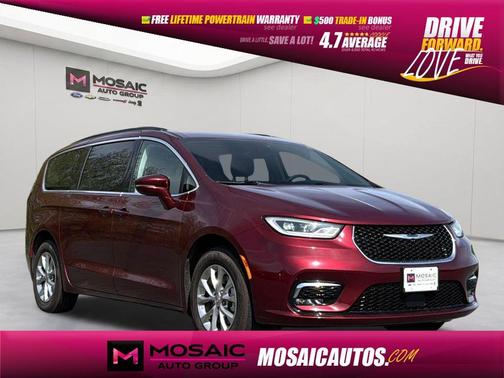 Velvet Red Pearlcoat 2022 Chrysler Pacifica Touring L