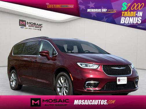 Velvet Red Pearlcoat 2022 Chrysler Pacifica Touring L