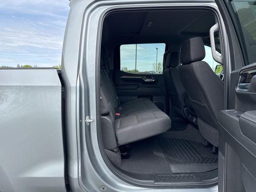 Sterling Gray Metallic 2025 Chevrolet Silverado 1500 LT