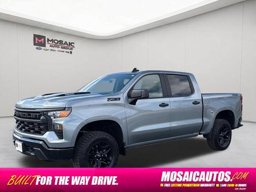 Sterling Gray Metallic 2024 Chevrolet Silverado 1500 Custom Trail Boss