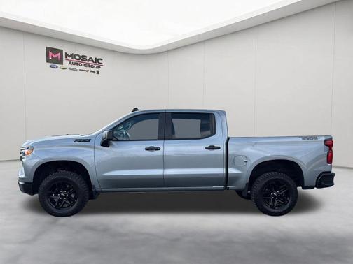 Sterling Gray Metallic 2024 Chevrolet Silverado 1500 Custom Trail Boss
