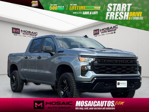 Sterling Gray Metallic 2024 Chevrolet Silverado 1500 Custom Trail Boss