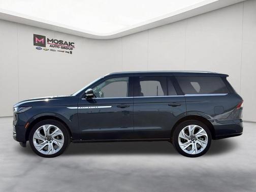 Blue Metallic 2025 Lincoln Navigator Reserve