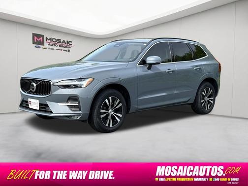 Gray 2023 Volvo XC60 B5 Core