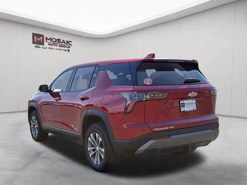 Radiant Red Tintcoat 2026 Chevrolet Equinox 1LT