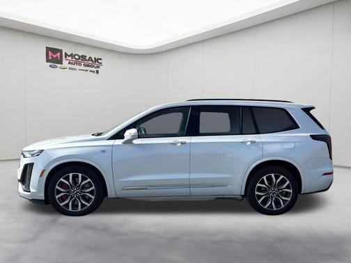 Crystal White Tricoat 2024 Cadillac XT6 Sport AWD