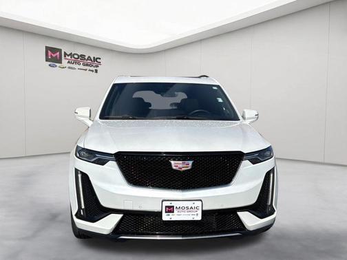 Crystal White Tricoat 2024 Cadillac XT6 Sport AWD